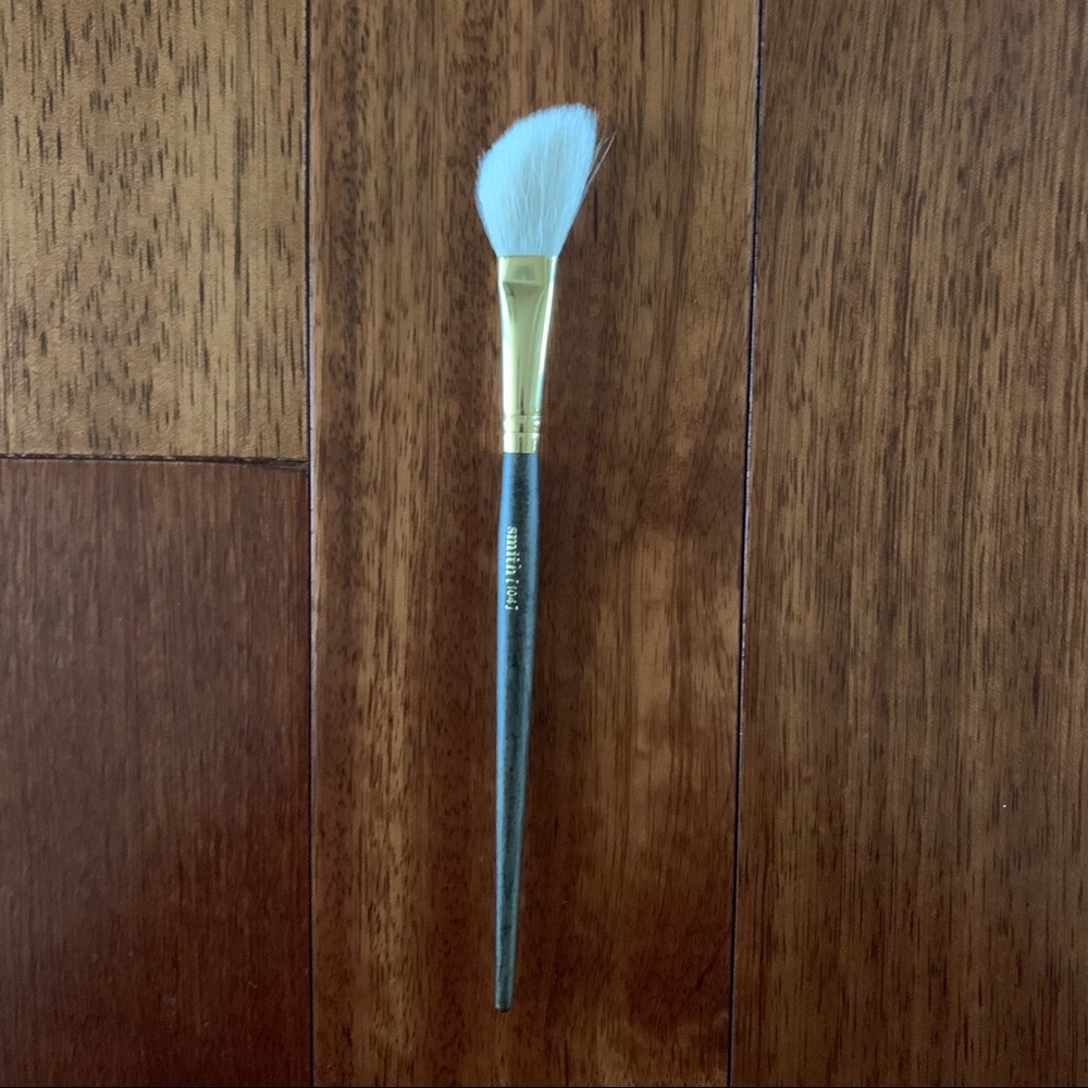 Smith Cosmetics 104 Brush